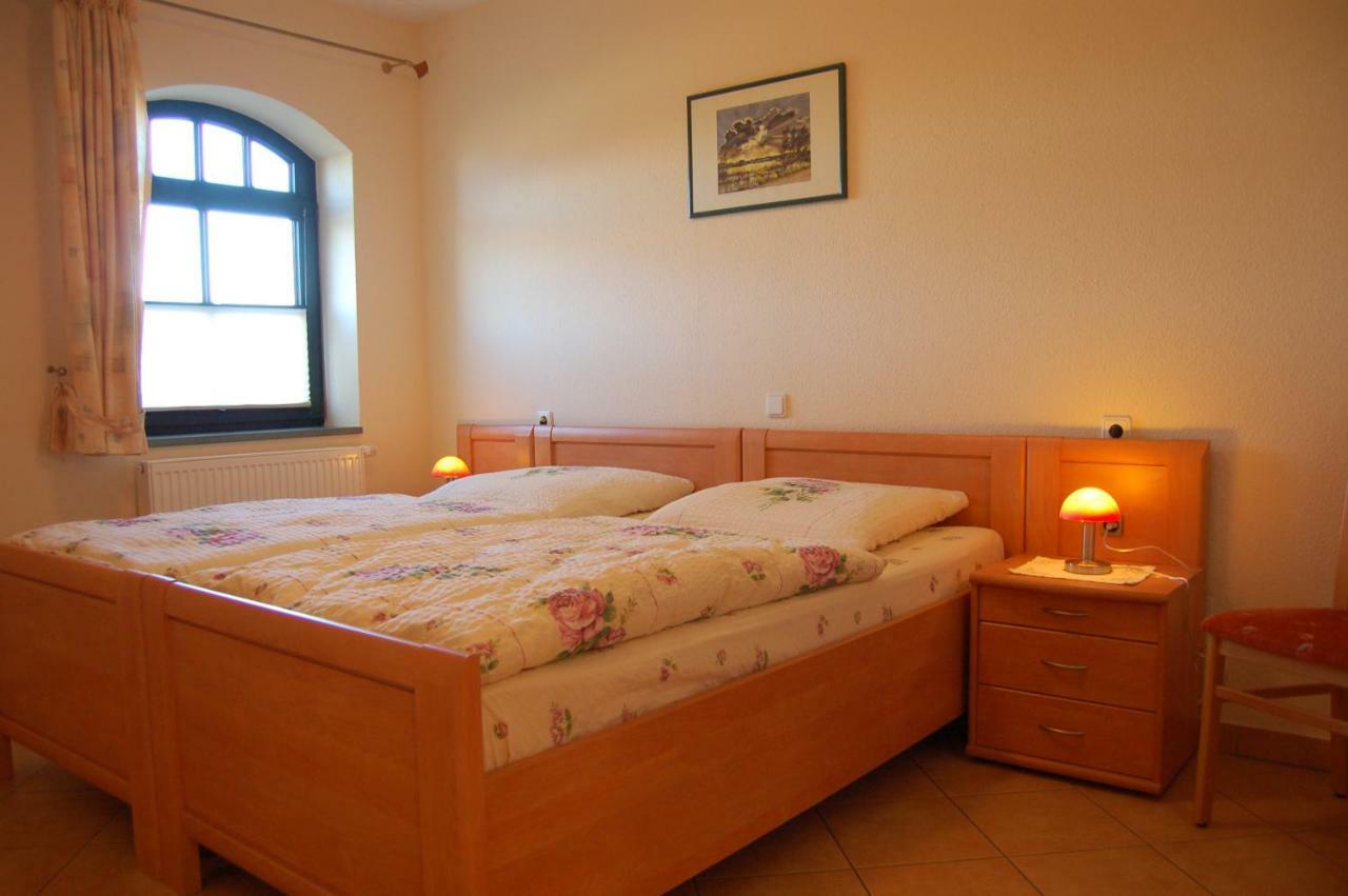 Heu-Ferienhof Altkamp Putbus Ngoại thất bức ảnh